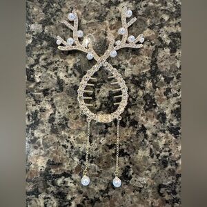NWT Reindeer Gold Hair Clip with Pearls and Rhinestones